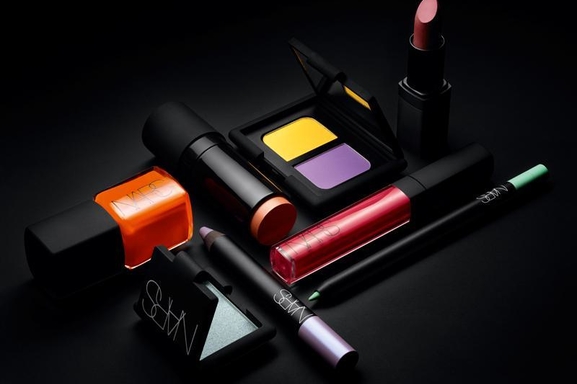 CASTING ouvert à tous : Recherche mannequins femmes pour atelier make-up NARS Cosmetics, de nombreux cadeaux à gagner...