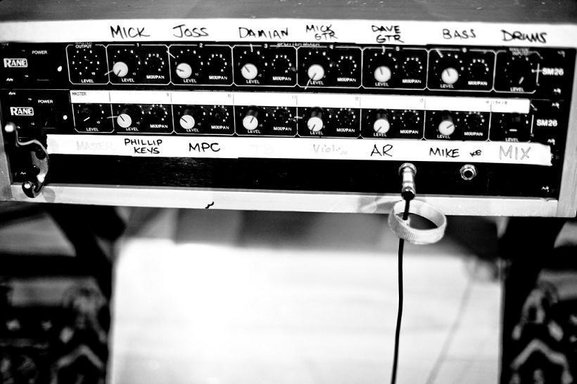 Le premier album de Superheavy dans les bacs le 19 septembre !