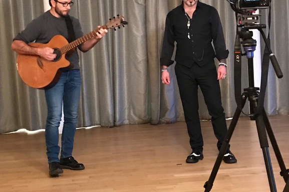 Monada va chanter lors de la cérémonie d'hommage à Johnny Hallyday le 9 décembre !