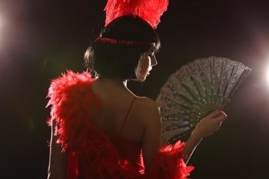 Humour, dentelle, charme et sensualité : laissez-vous séduire par le concours « Rencontres New Burlesque »