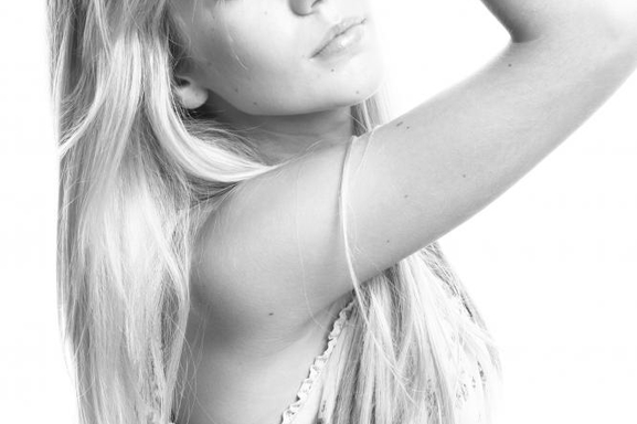 Marjorie et Alana: Leur shooting chez Podium Agency !