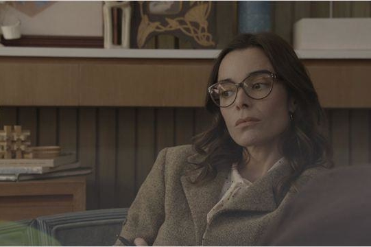 Quentin Dupieux donne la réplique à Alain Chabat et Jonathan Lambert dans le film "Réalité"