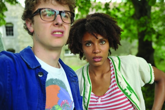 "Pas très Normales activités" la parodie "qui déchire" de Maurice Barthélemy avec Norman, le 30 janvier au cinéma !