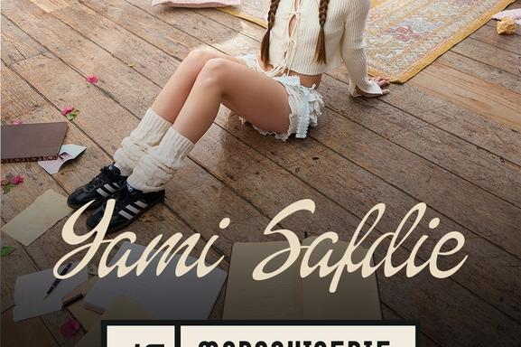 Yami Safdie : la voix douce de la pop latino débarque à Paris
