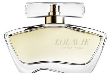 Jennifer Aniston lance son premier parfum!