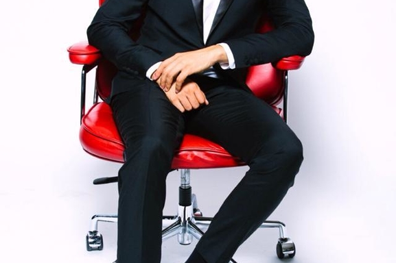 Mohamed Nouar, le dernier gentleman, en spectacle au théatre du Point Virgule