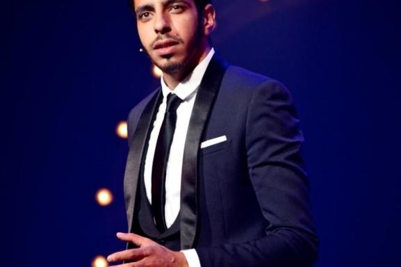 "Le dernier gentleman" de Mohamed Nouar, le one man show décapant d'un beau gosse