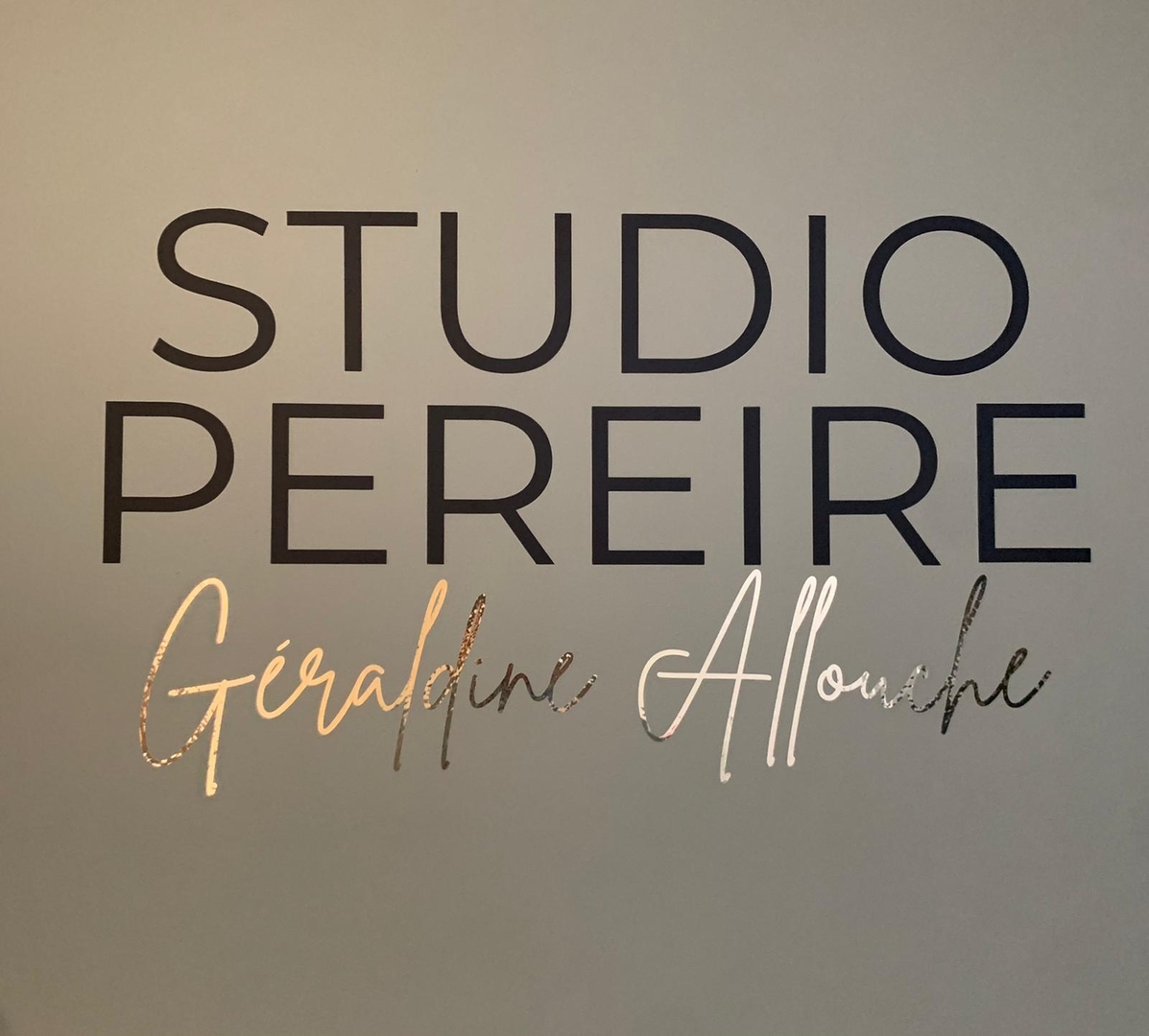 Géraldine Allouche, la coach vocal vedette ouvre enfin son école! Découvrez  le Studio Pereire en plein coeur de Paris. 