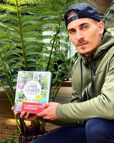 Corentin Pfeiffer un jardinier star des réseaux sociaux fait mouche et tout le monde se l’arrache ! Découvrez le sur Casting.fr !