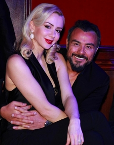 Joanna et Muratt, les propriétaires du distingué Pink Paradise, vous raconte les nuits sensuels et la réalité du métier