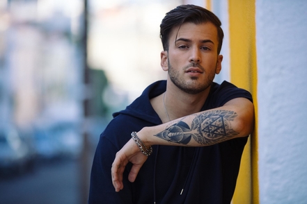 David Carreira, Le Petit Prince de Lisbonne, un artiste qui se bat pour exercer sa passion