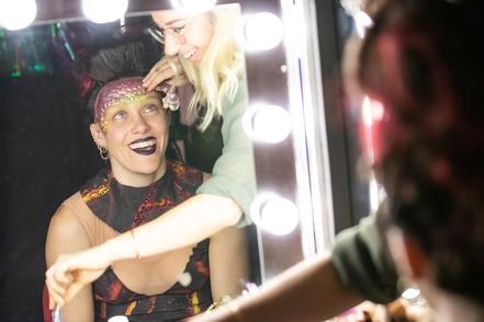 Pleins feux sur Julie Hugues, make-up designer pour Le Cirque de Paname: Le monde de Jalèya