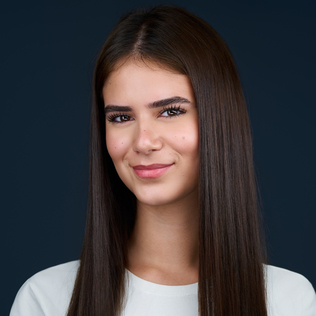 ambrineayari17