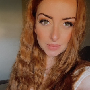 Carolyne21