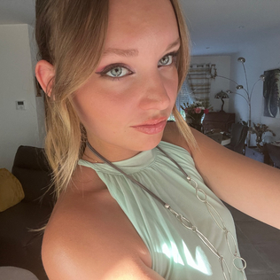 Jade_mgs18
