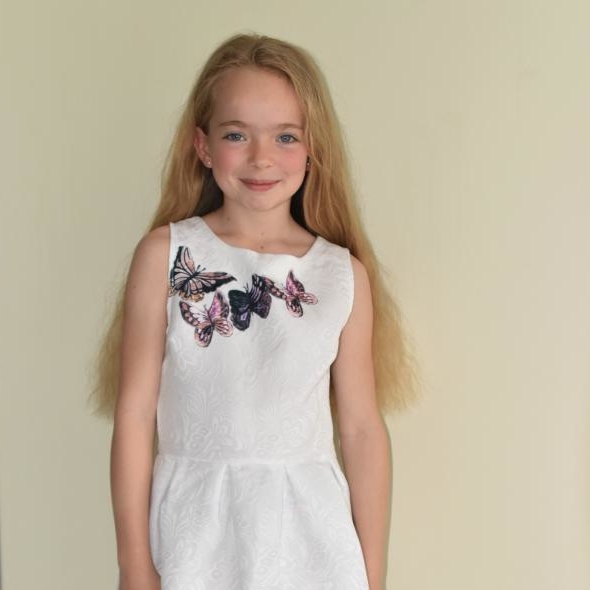 Chloe9