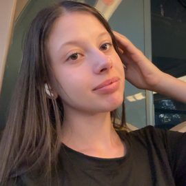 Neviana_lauger