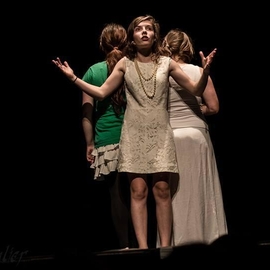 Chloe572760
