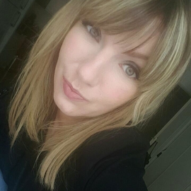 KrysTina