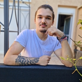 Nicolas_0803
