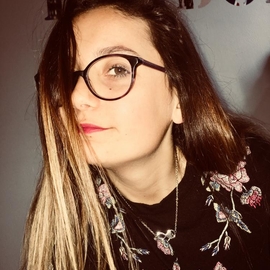 stellou1028