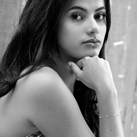 Elenalalatina