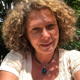 AbFabIrena