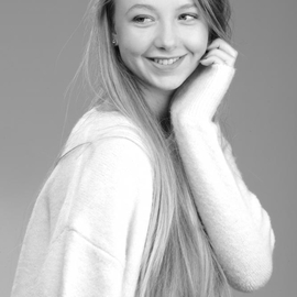 Pauline2001