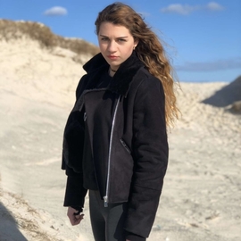 ella29