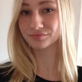 LaurieParis22