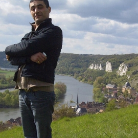 Arezki74