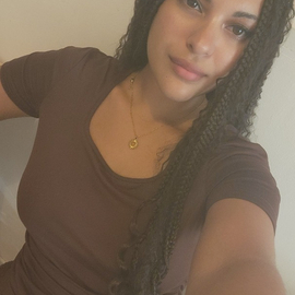 Estelle2323