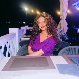 Nesrinegridha