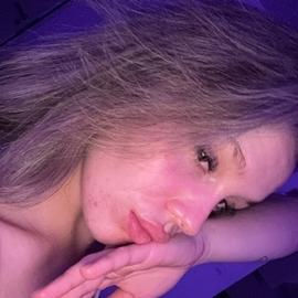 Leana17