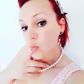 Misspearlypink
