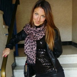 Claire7577