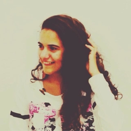 LaraDupre4