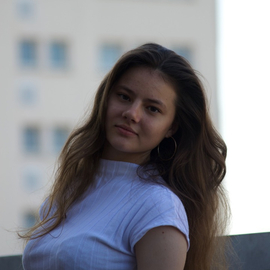 Lara_trns