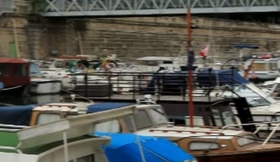 A lEst du soleil a lOuest  de la Lune