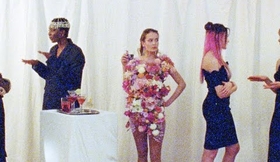 La Robe à Fleurs - Tess Jacob