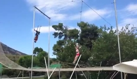 sit roll trapeze volant