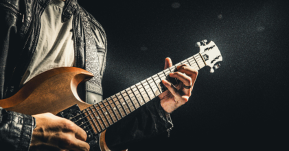 Casting homme et femme jouant de la guitare ou du clavier entre 24 et 29 ans pour tournage série documentaire en Suède