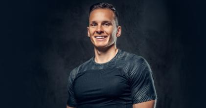 Casting homme sportif entre 20 et 40 ans pour figuration dans vidéo réseaux sociaux
