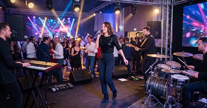 Casting chanteuse entre 20 et 37 ans pour animer des soirées événementielles en région Rhône Alpes