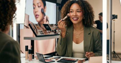 URGENT : Casting comédienne new yorkaise entre 20 et 30 ans pour tournage publicité cosmétique