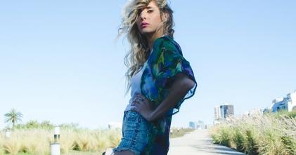 Casting mannequin femme entre 18 et 25 ans pour shooting photo