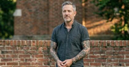 Casting comédien de 50 ans et plus avec tatouages visibles pour tournage long métrage