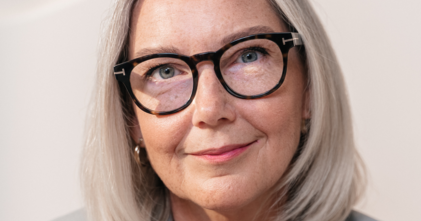 URGENT Casting modèle femme sénior entre 60 et 65 ans pour campagne pub pour une marque de lunettes