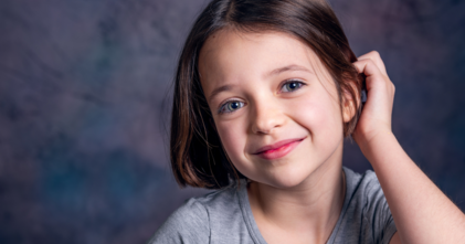 Casting enfant fille entre 8 et 10 ans parlant roumain pour spectacle