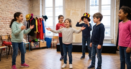 Casting enfant fille et garçon entre 6 et 10 ans faisant du théâtre pour projets publicitaires